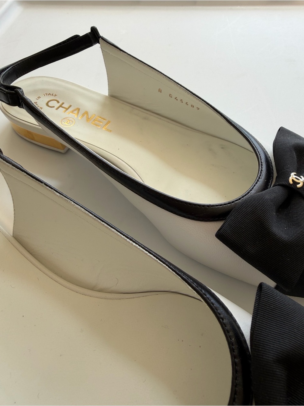Chanel Slingback Ballet Flats Lambskin & Grosgrain White & Black 39 - Picture 9 of 16